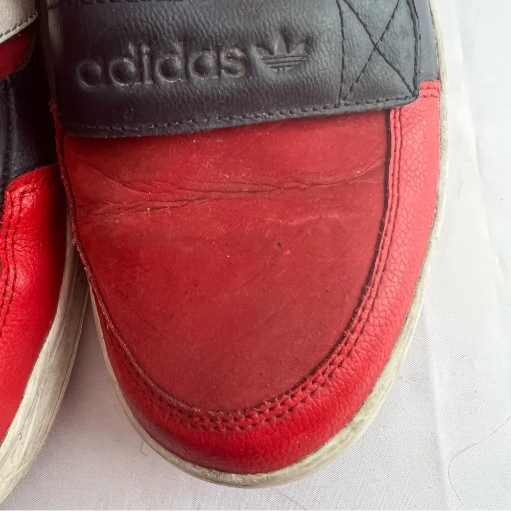 Adidas Hardcore Defenders Men’s Basketball Sneakers, size 9.5